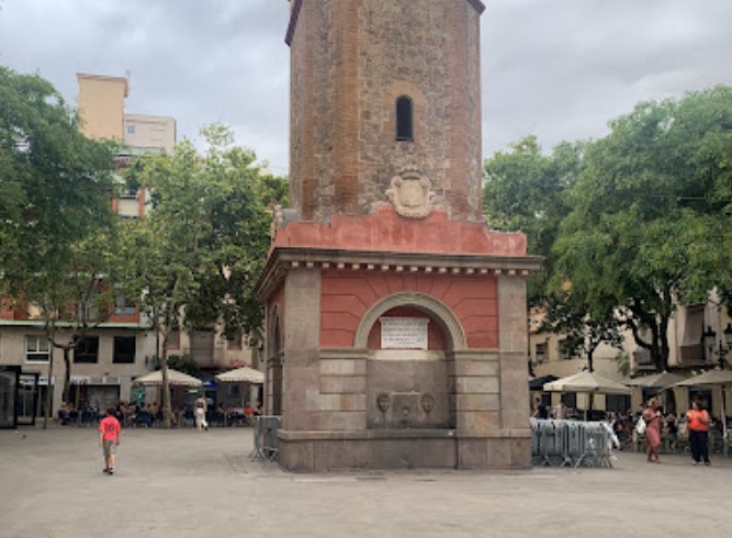 plaza villa de gracia