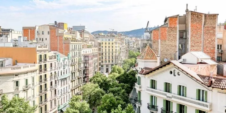 casas y pisos en el eixample